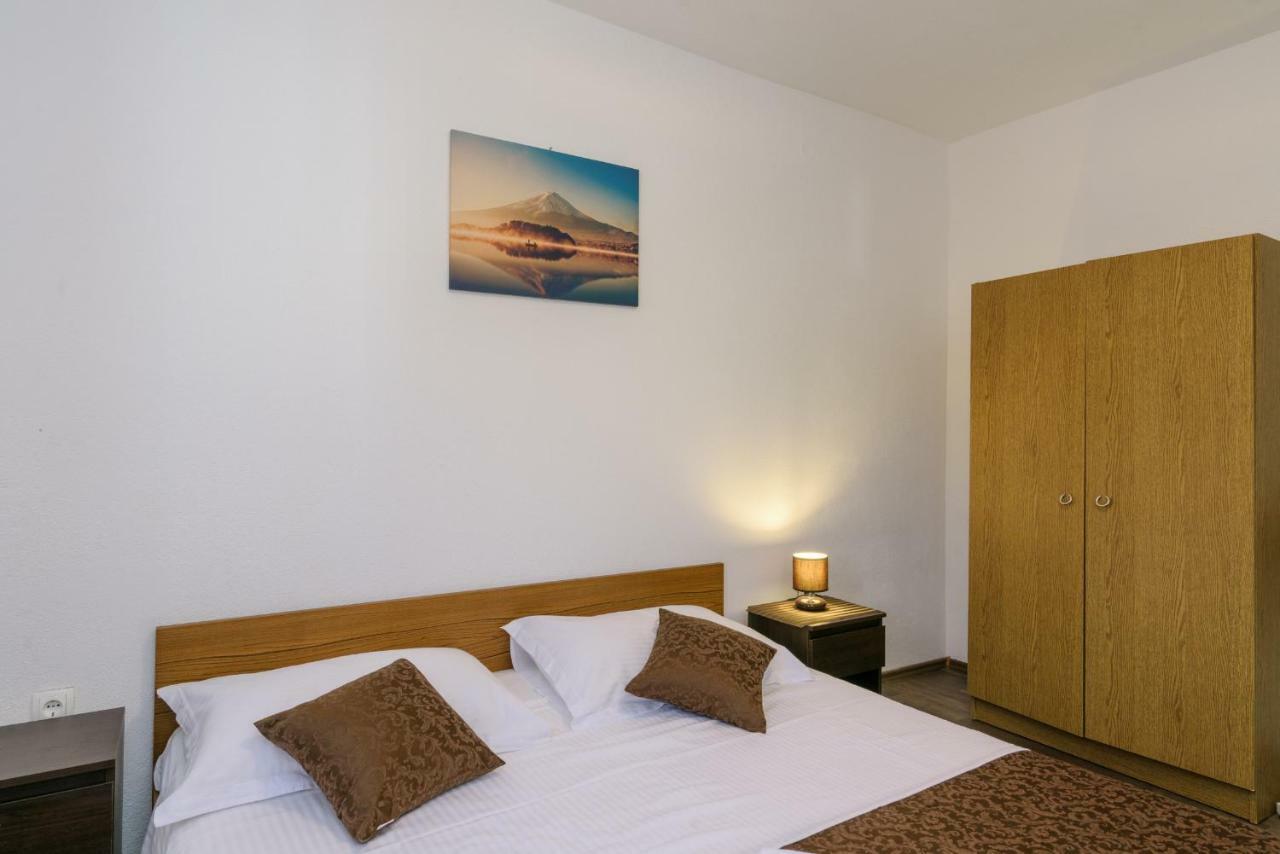Renic Apartmani Kaštela 外观 照片