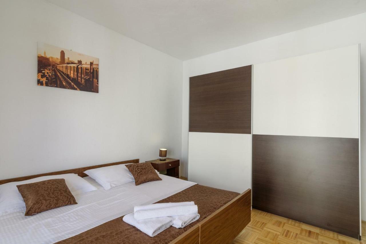 Renic Apartmani Kaštela 外观 照片