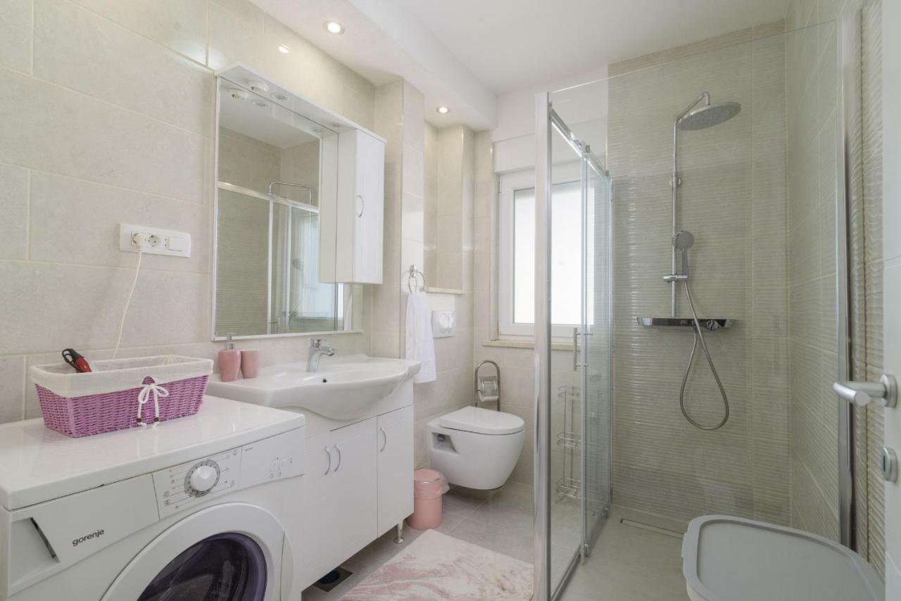 Renic Apartmani Kaštela 外观 照片